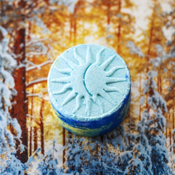 Fragrant Jewels Winter Solstice Candle & Bath Bomb set - Picture 4 of 6